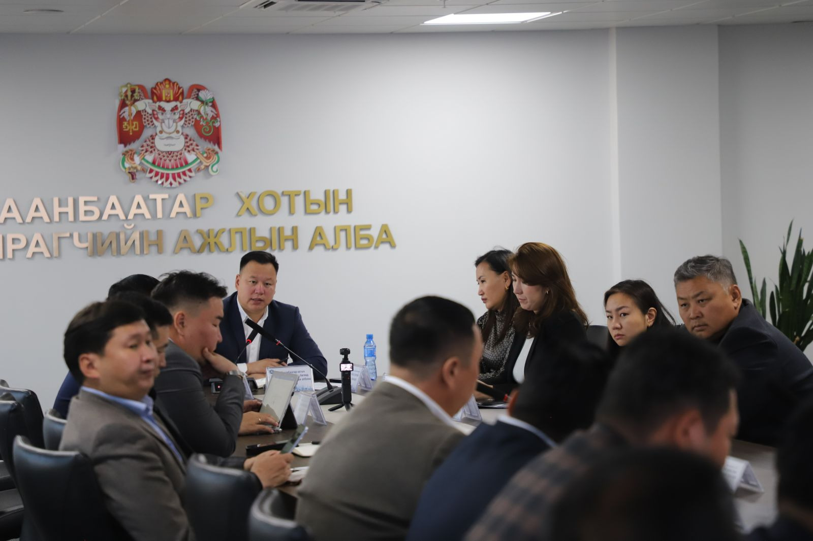 Улаанбаатар хотын Ерөнхий менежерийн 2025 оны 13 дугаар шуурхай зөвлөгөөн боллоо.